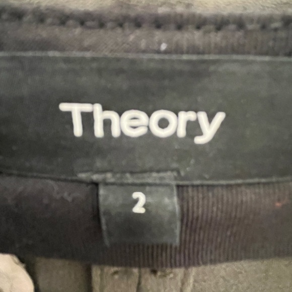 THEORY Trecca Wool-Blend Cropped Pants - Picture 4 of 5